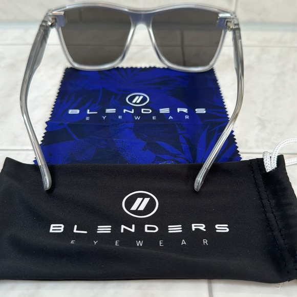 Men’s Blenders Eyewear Millenia DX - Picture 3 of 3